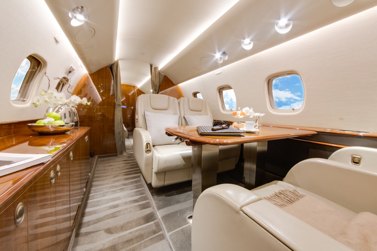aereo d'affari Embraer Legacy 650